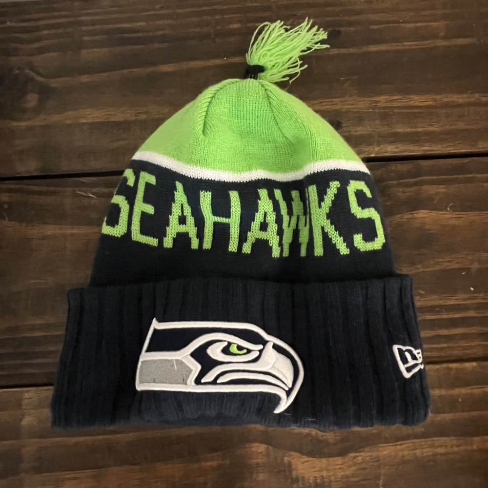 Seattle Seahawks NFL official scarf and beanie - Picture 5 of 7